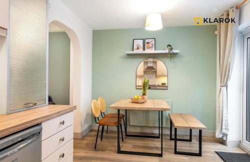 Modern 3 Bedroom Retreat Perfect for Families or Groups - Foto 6