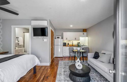 Stylish & Fully Equipped Studio With Gated Parking - Foto 1