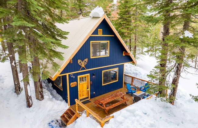 Indigo Owl by Avantstay Cabin w Firepit Minutes to Lake Slopes - Photo 32