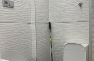 La Manga km 0, pisos estudios - planta baja - 100m de la playa - studio flats - ground floor - 100m from the beach, cada con bicis & tabla SUP, piscina & pádel & tenis & más - each with bikes & SUP board, pool & paddle & tennis & more - Foto 66