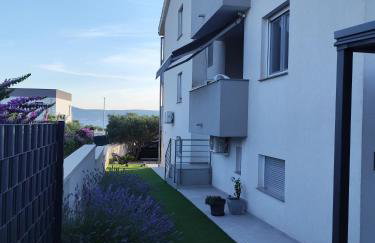 Four Stars Apartments - Foto 36