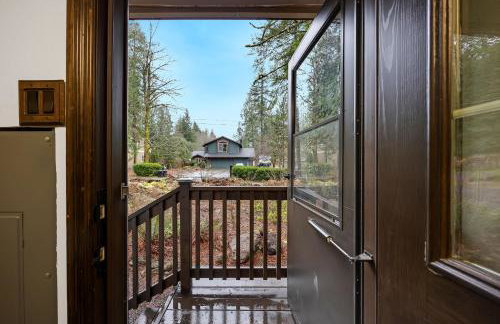 Chalet Seraphina - Cozy Pet Friendly Hot tub - Photo 38