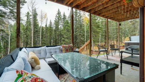 Pinetop Cabin Hot Tub BBQ Arcade Scenic Escape - Foto 4