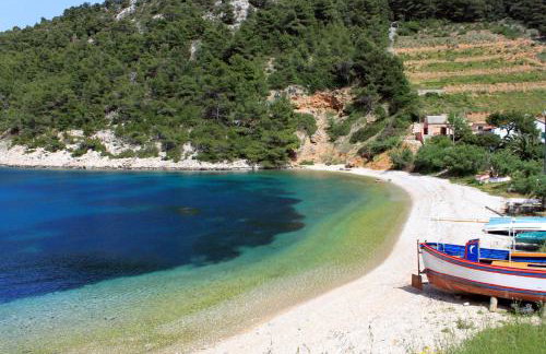 Secluded house with a swimming pool Brusje, Hvar - 12493 - Foto 2