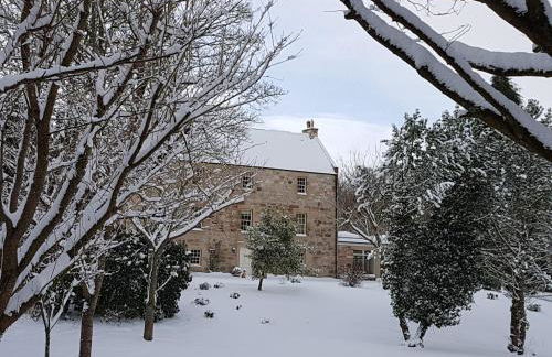 The Old Millhouse - Luxury Retreat with Sauna, Cold Plunge, Yoga & Swim SPA - Photo 10