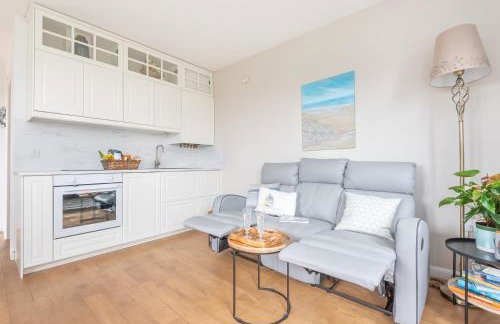 Sundowners panoramic views of countryside sea - Foto 8