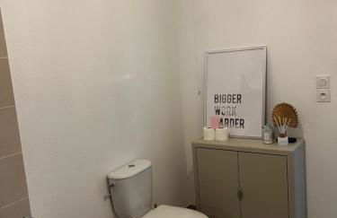 Agatha : ACCES FACILE GARE PARDIEU / EUREXPO / AEROPORT / GROUPAMA STADIUM - Foto 11