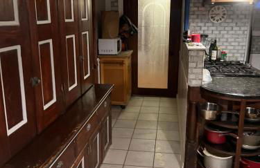 2 Br Victorian Apt 2800 sq ft 2 floors with Full Kitchen 2 baths and Laundry - Foto 16