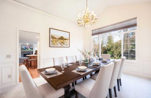 Brier 5BR Retreat w Pool Table Deck Central AC - Foto 14