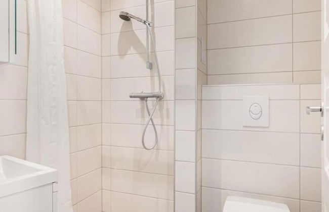 Cozy Studio in Bergen Center - Photo 8