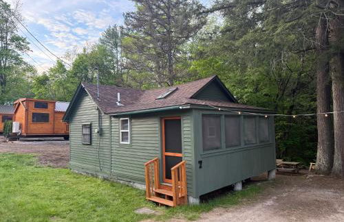 EverHaus Cabin by the Brook - Harvard Brook Cabins - Foto 3