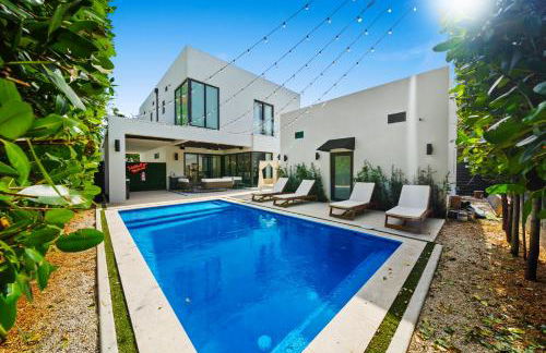 Modern Zen Oasis in Design District Sleeps 16 - Foto 1