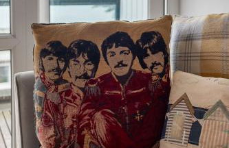 Seaside Rendezvous - Sleeps 7, Sea Views & Parking - Foto 44