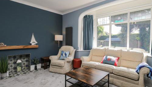 Molly's Place - Photo 4