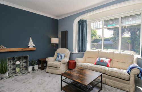 Molly's Place - Photo 4