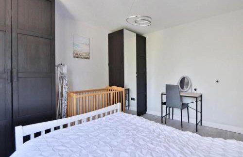 Highfield Home with free parkings, Surbiton, Kingston upon Thames, Surrey, Greater London , UK - Foto 9