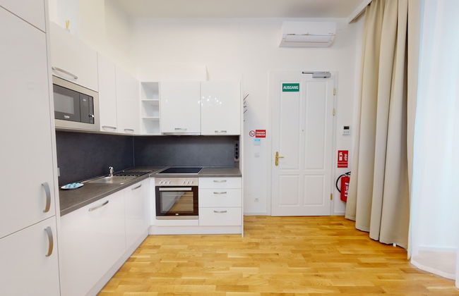 ALON HOMES Vienna – Premium City Center Apartments - Photo 41