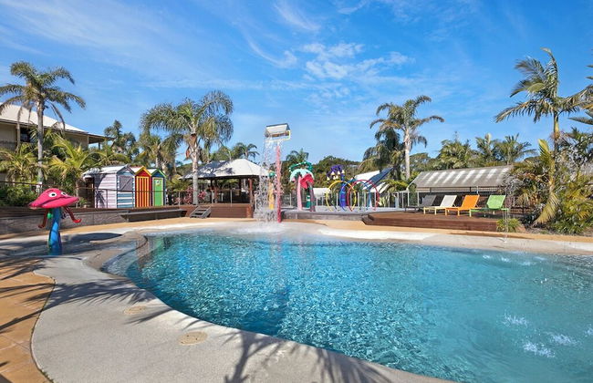 Wairo Beach Holiday Park - Photo 1