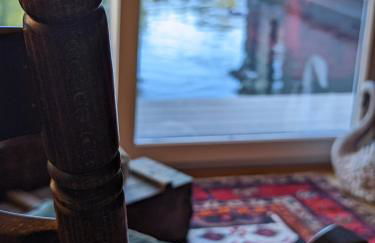 Tulana Taggs - floating home on idyllic island - Foto 14