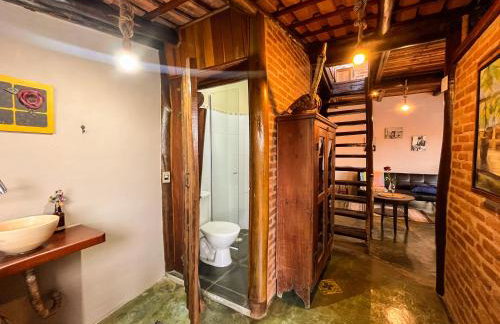 Casa de Hospedes Chalé Rustico com Banheira e Piscina Privativa a 1h de SP Espaço Totalmente Privativo - Foto 42