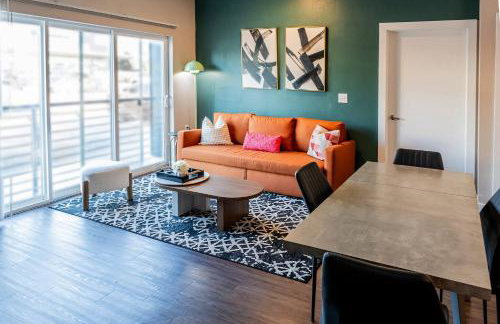 1st Floor 2B2B-Pool, Parking, Gym, 30mnt to Austin - Foto 6