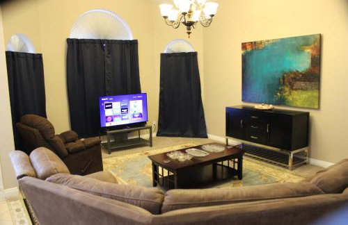 Arts, Fenced Private Pool, Fire World - Foto 10