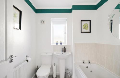 Ideal 3 bed House in Wolverhampton - Parking - Foto 12