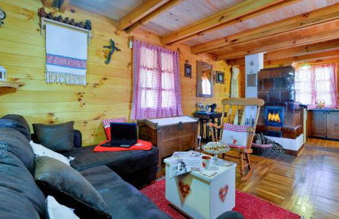 2 Bedroom Amazing Home In Lepoglava - Foto 3