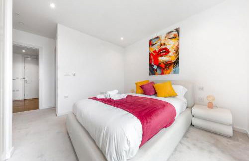 2 BR Flat By Regal Realms Short Lets & Serviced Accommodation London With City View - Foto 7