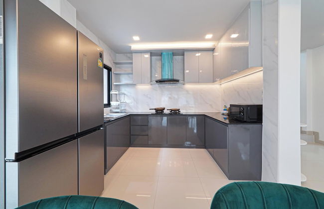 Southern Peak Pool Villa HuayYai Pattaya - Photo 78