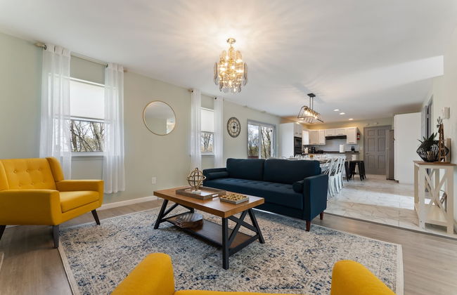 Amazing Vacation House In Poconos~hottub~game Room 6 Bedroom Home - Foto 23