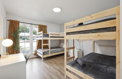 Best of Desoto 4BR, 3BA with Pool, HotTub, Cinema - Foto 37