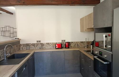 Gîte haut de gamme face à l'abbaye de Noirlac - 5 ch, 5 sdb, clim, terrasse privée - FR-1-586-26 - Foto 7