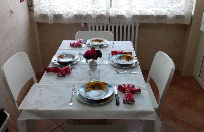 Arona-lake Maggiore Apartment in Quiet Area Suitable for Families - Foto 19