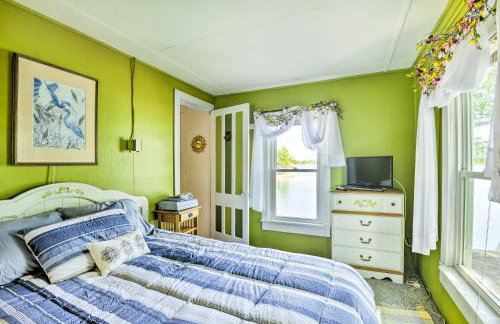 Waterfront Wellesley Island Getaway w/ Deck! - Foto 18