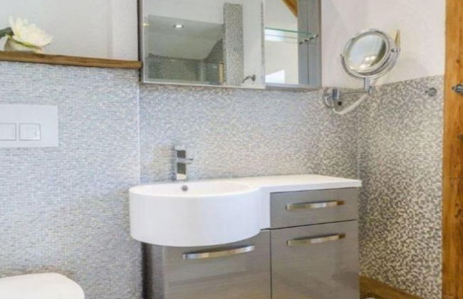 Apartment Pond View Comfortable Vacation Home - Foto 9