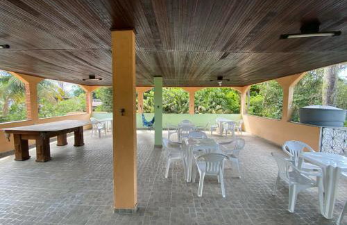 CASA inteira entre Guaratiba e Campo Grande, Rio de Janeiro, RJ - a 40 min da praia, próximo ao Estádio Miecimo da Silva e Park Shopping-Ideal para descanso, encontros, festa e lazer-3000 m2 - Foto 4