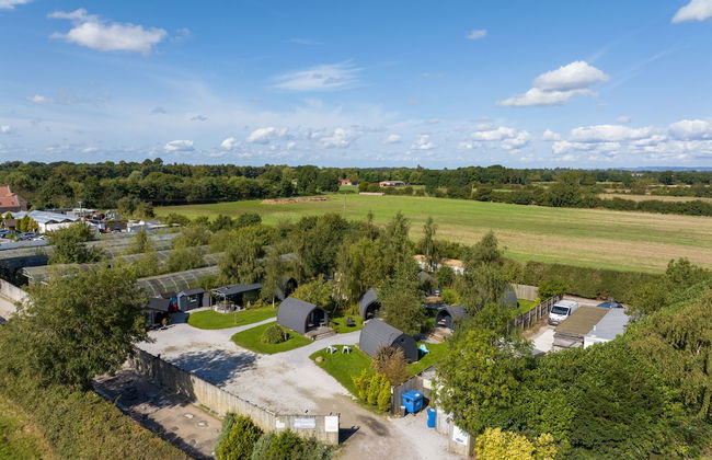 The Little Hide - Adult Only Camping Pods - Photo 64