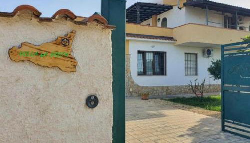 La Terrazza - 150m dal mare - [Ampia Terrazza Privata+Area Relax] - Foto 3