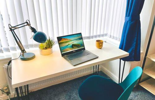 Ideal 4 Bed Home sleeps 7 Nr Middlebrook Stadium - Foto 10