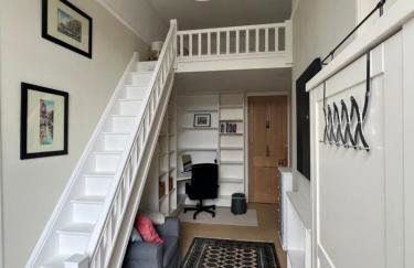 Georgian 4 Bedroom 3 Bathroom New Town Apartment - Foto 21