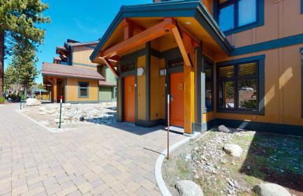 Solstice 11 Amazing Location on Golf Course, Heated Garage, Private Washer Dryer condo - Photo 32