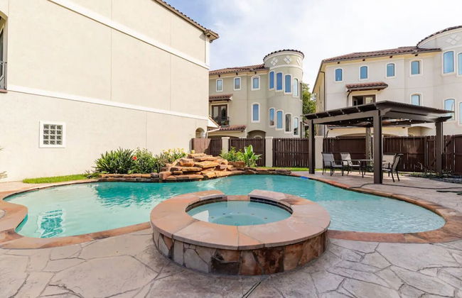 BIZI near Galleria Mall - Foto 50