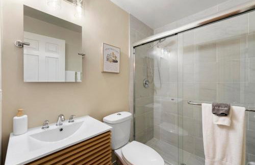 Stylish 2BR Walk to Rush UIC 10 Min Downtown Chicago Free Parking Wifi - Foto 23