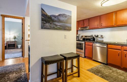 New Listing Updated 1 Bed and Loft 2 Full Bath La Residence IV N7 Sleeps 4 and Steps to Free Shuttle - Foto 13