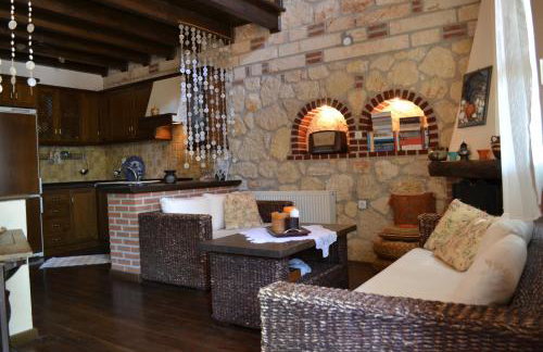 Artemis Stone House - Photo 11