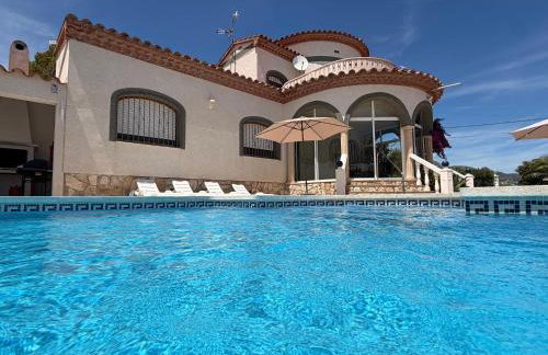 Amarella Costa Dorada - Alojamientos privados en villa mediterránea con amplia piscina y zonas BBQ - Foto 80