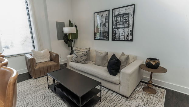 Couple's Retreat Near Vanderbilt University! - Foto 2, Imagen principal