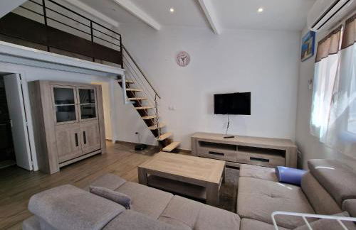 Jolie petit mazet à 10min des plages - Foto 3