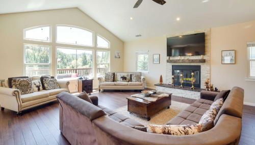 Lake Arrowhead Getaway with Decks and Game Room! - Foto 5